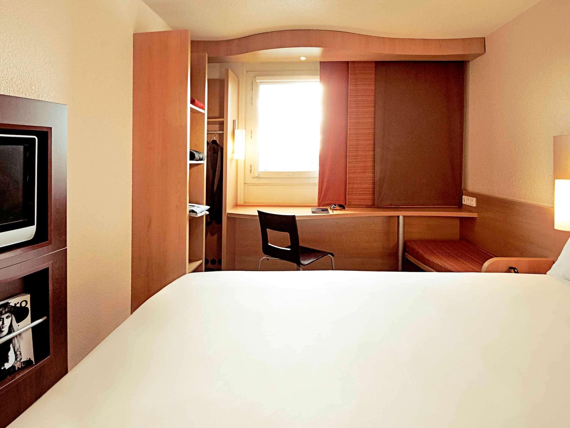 Ibis Albert Pays De Somme Zewnętrze zdjęcie